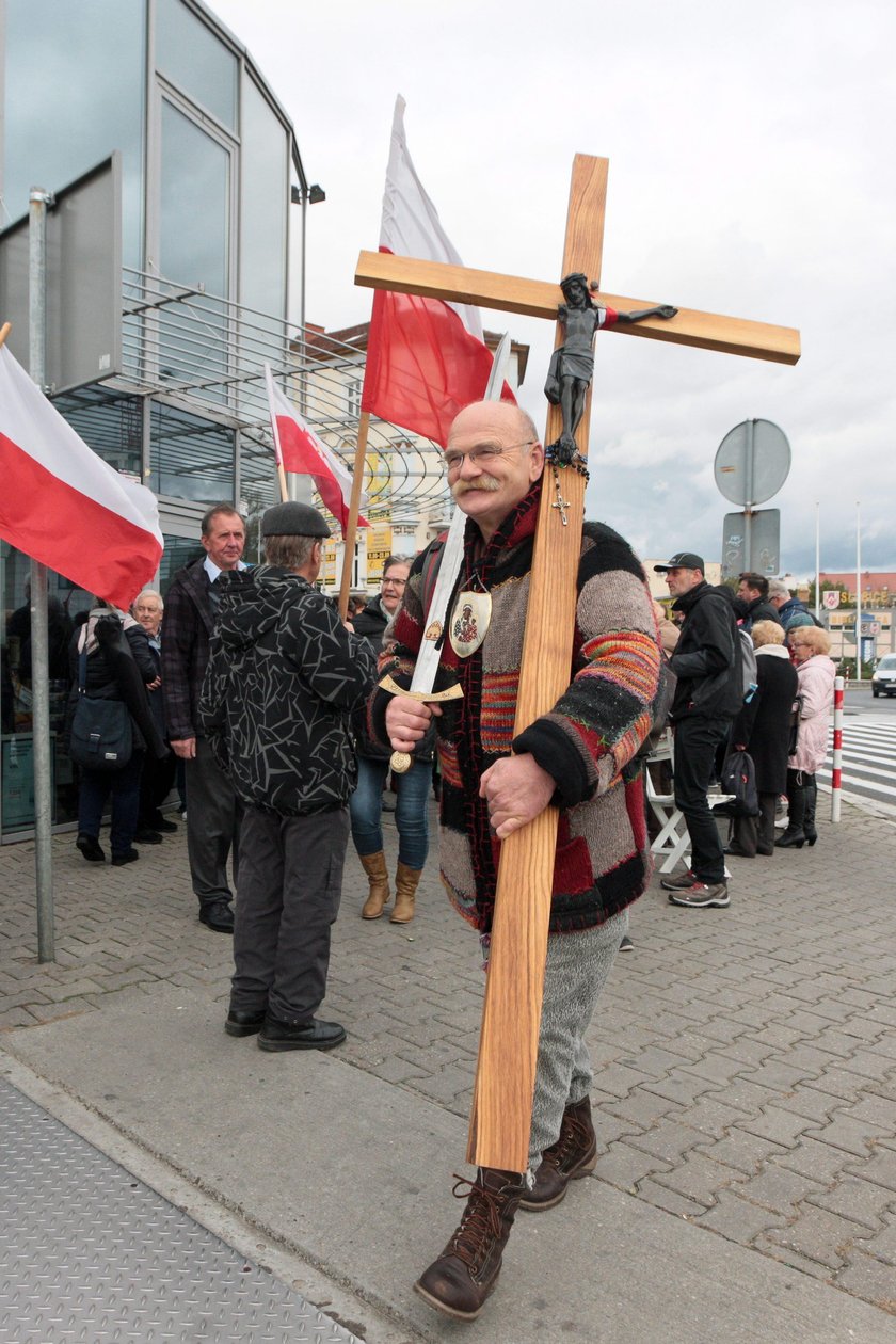 Różaniec do granic