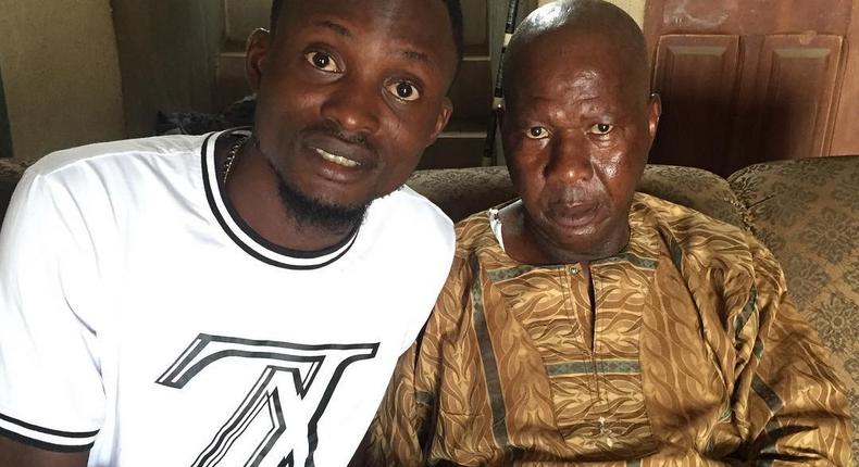 Sho Mo Age Mi star, Jigan visited Baba Suwe to donate fund for his health recovery.