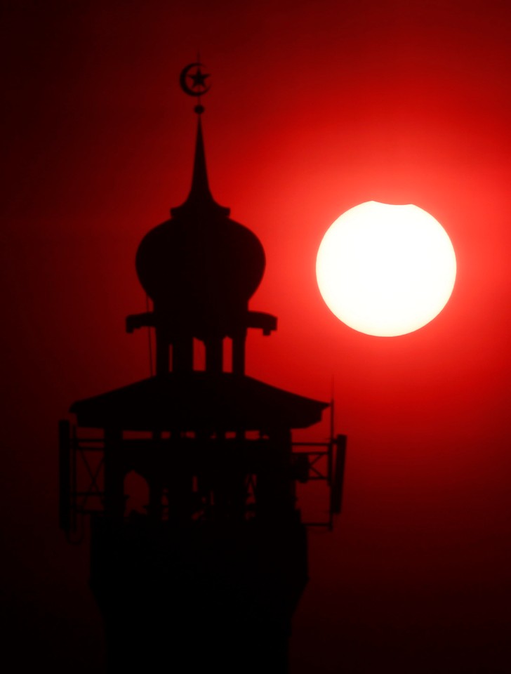 INDONESIA SOLAR ECLIPSE (Partial solar eclipse in Jakarta)