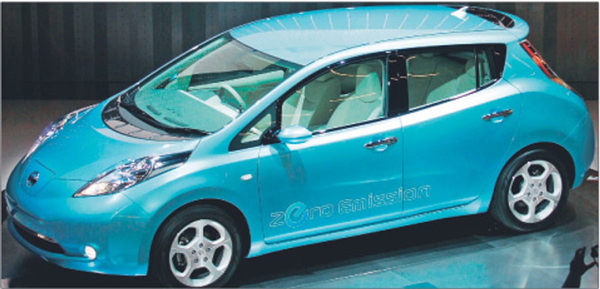 Elektryczny Nissan Leaf produkowany jest na razie tylko w Japonii Fot. AP