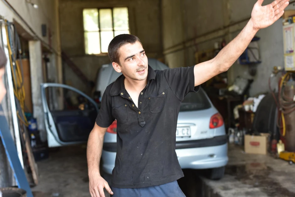 Vukašin Simić (26) živi i radi na oko 3km od deponije.