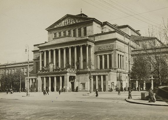 Plac i teatr w 1916