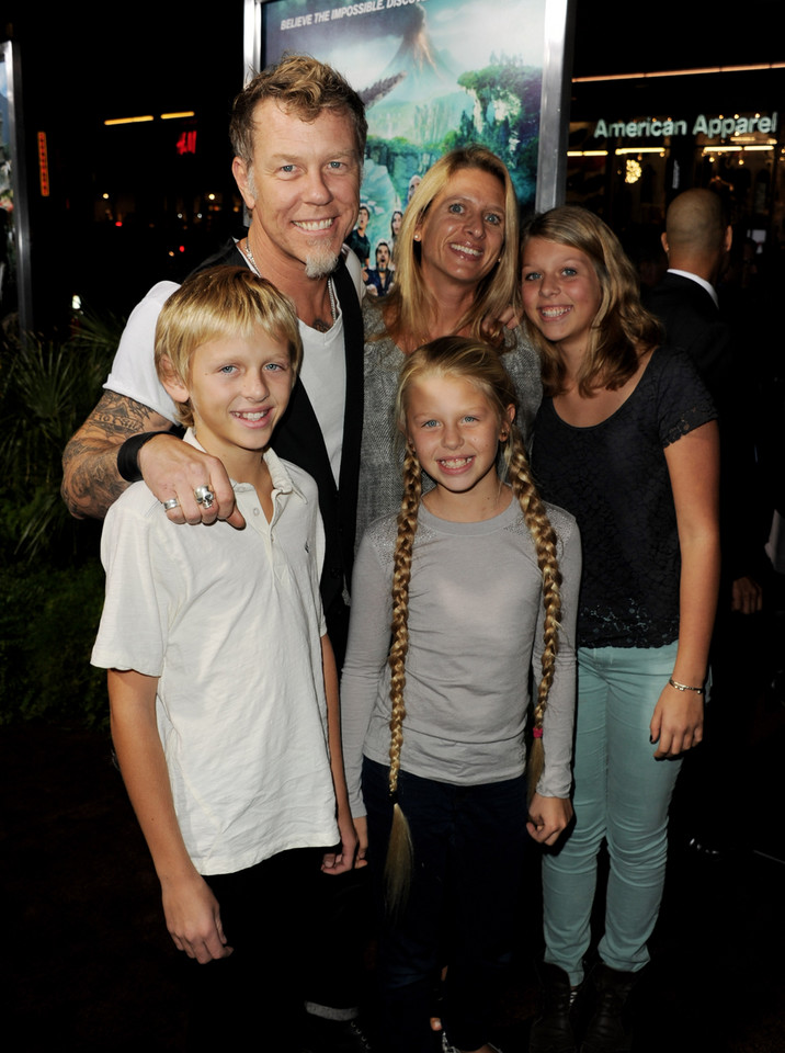 James Hetfield z żoną i dziećmi