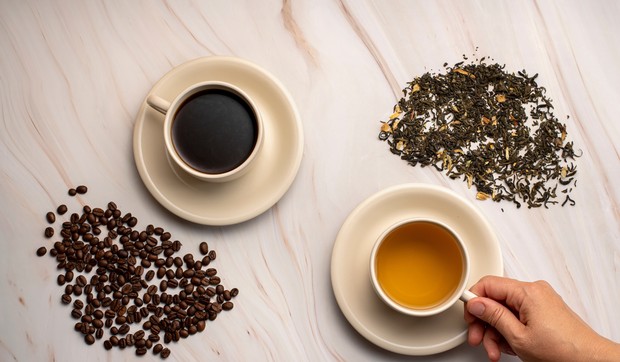 Čaj i kafa utiču na rizik od osteoporoze kod starijih žena