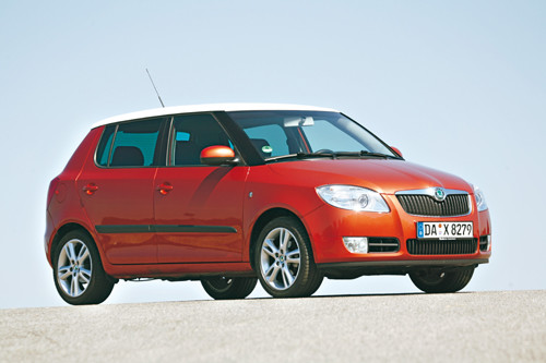 Dacia Sandero kontra Skoda Fabia, Hyundai Getz, VW Polo i Chevrolet Aveo - Czy tani kompakt z Rumunii namiesza w klasie tanich aut?