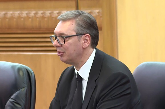 Vučić se sastao u Šangaju sa predstavnicima kompanije Norinco