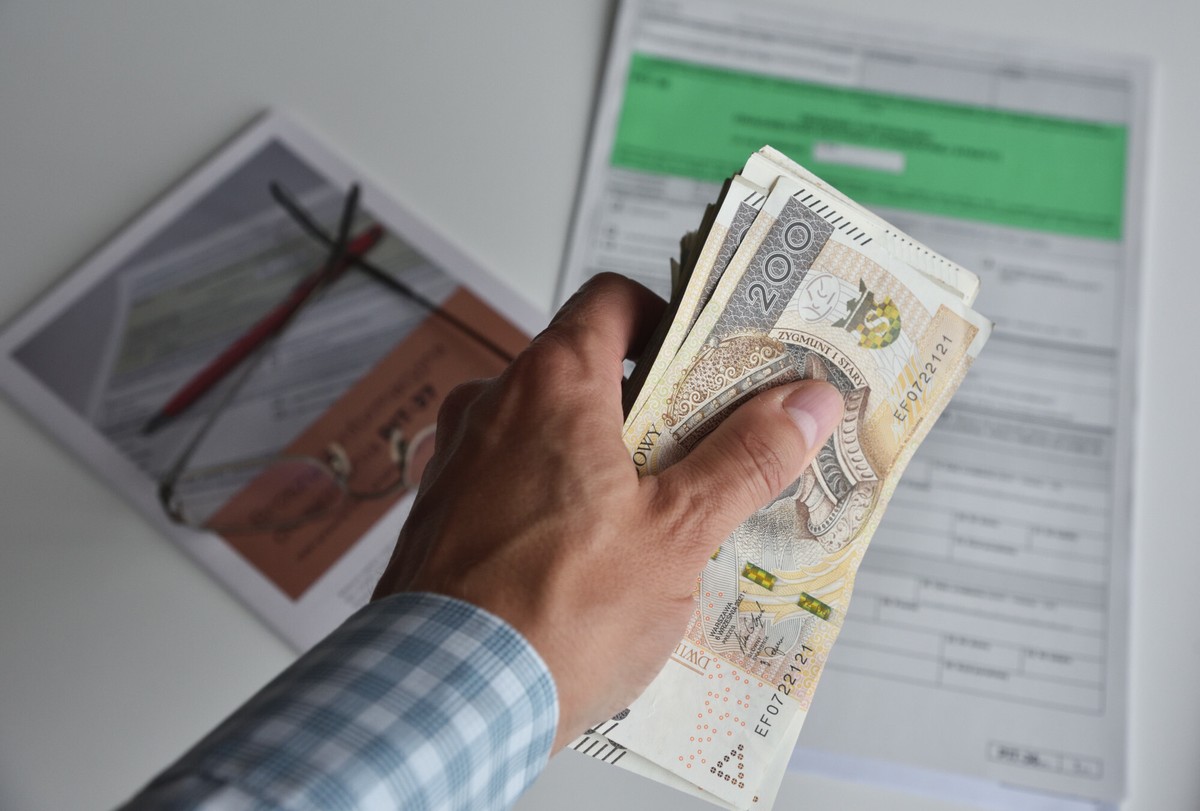 "Rz": przedsiębiorcy zapłacą dużo wyższą składkę. Rząd podjął decyzję