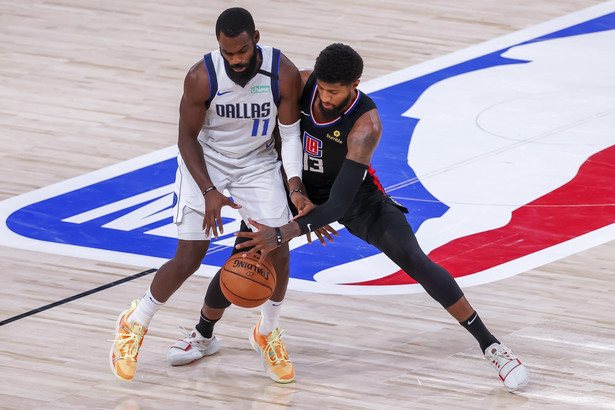 Koszykarze Los Angeles Clippers awansowali do drugiej rundy fazy play off ligi NBA. W niedzielę pokonali Dallas Mavericks.