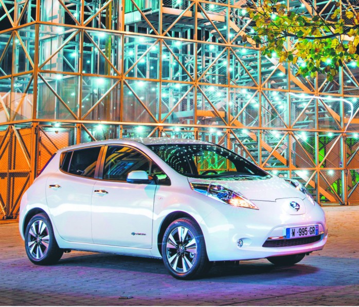 Nissan Leaf Cena: 128 000 zł Zasięg: 199–250 km Przyspieszenie 0–100 km/h: 11,5 s Prędkość maksymalna: 144 km/h