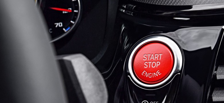 Nowe i ostrzejsze przepisy dotyczące spalin. KE nagle zmienia zdanie. Ekspert: Kompletna paranoja