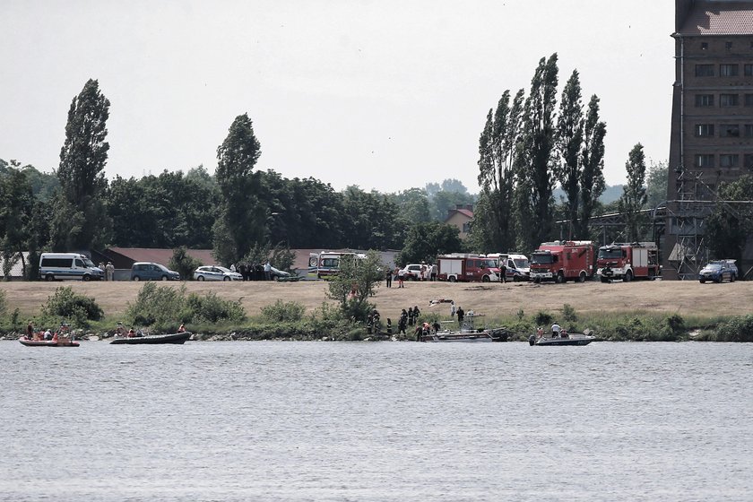 Wypadek na pikniku lotniczym w Płocku 