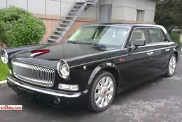 Chińska limuzyna odbiera klientów Rolls-Royce