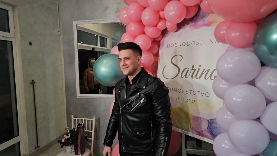 Zorica i Kemiš slave unuki 18. rođendan