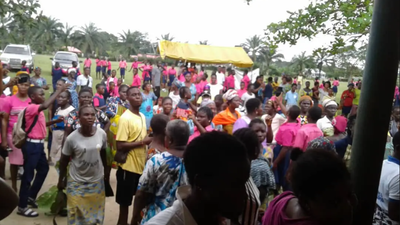 Residents of 10 Lagos communities protest 4 years power outage. [Vanguard]