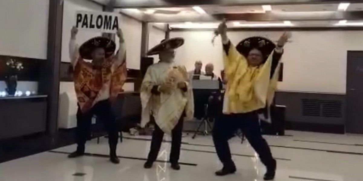 Mariachi z NFZ kontra desperados z kolejek