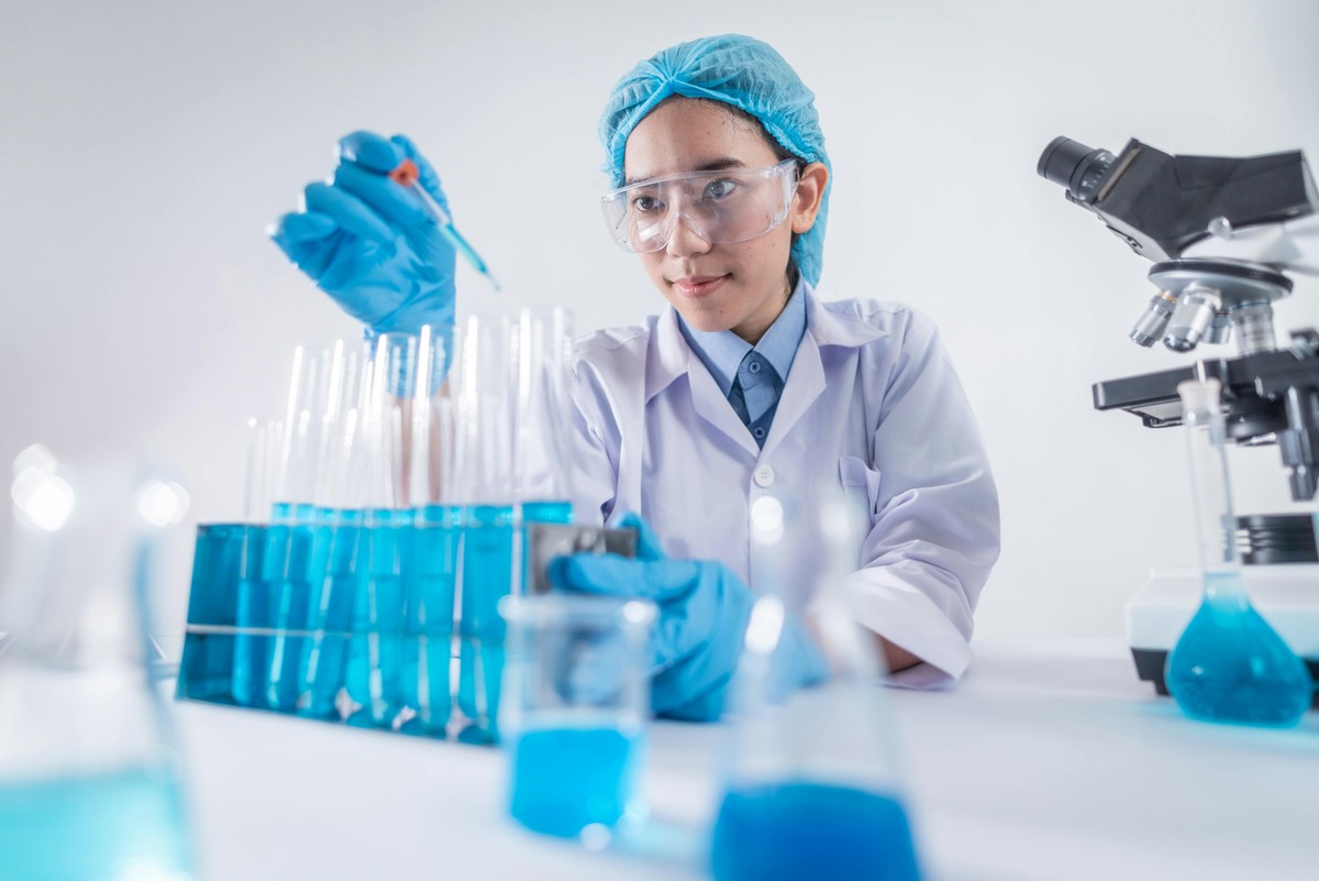 W Uniwersytecie Gdańskim otwarto w poniedziałek laboratorium o poziomie bezpieczeństwa biologicznego BSL3+.