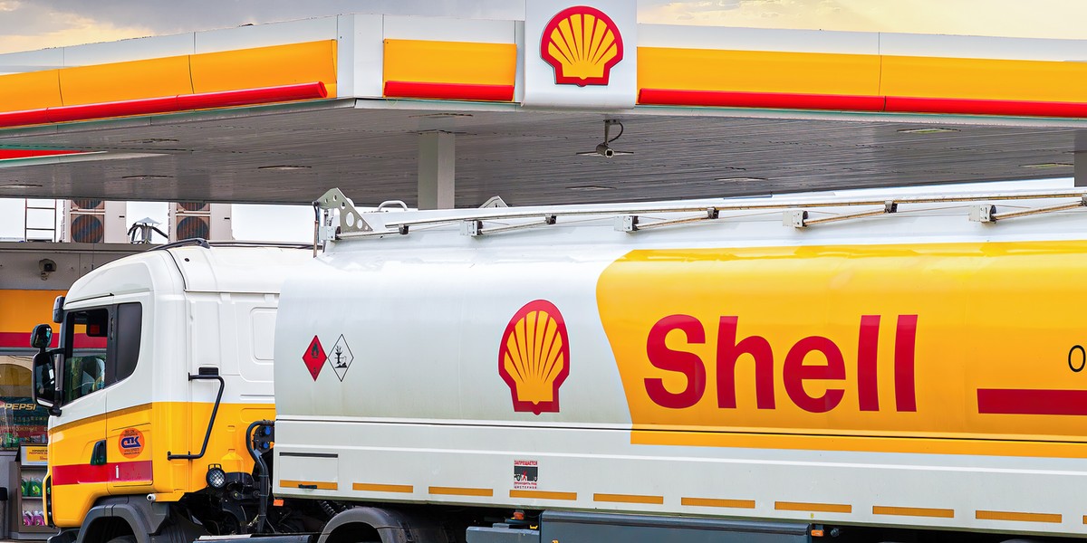 Shell pracuje nad całkowitym wycofaniem rosyjskiej ropy i gazu ze swojego łańcucha dostaw.