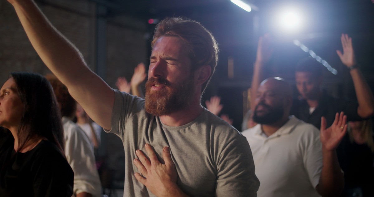 Kościół Naturalny, Kościół Słońca. W Polsce jest ponad 200 związków wyznaniowych