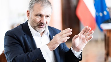 żurek i korneluk wręczyli nominacje asesorskie i prokuratorskie