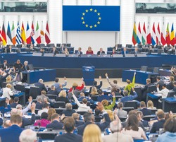 Polska chce o jednego europosła więcej