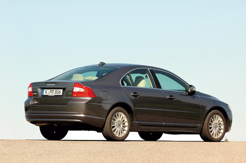 Mercedes E, Volvo S80, Skoda Superb, Citroen C6 - Wielka czwórka