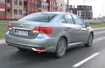 Kia Optima kontra Toyota Avensis: sedany bez nadęcia