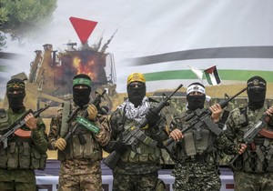 Borci iz Hamasove brigade Al Kasam u izbegličkom kampu Al Nusejrat u Gazi 22. februara