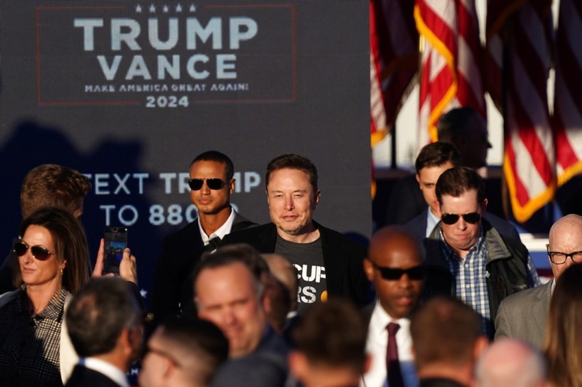 Ilon Mask na Trampovom skupu u Batleru, Pensilvanija, 5. oktobra