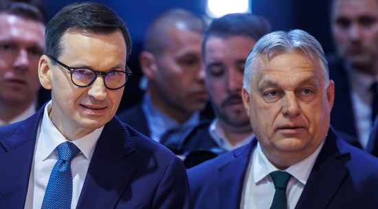 Morawiecki w końcu wystąpił. Tym razem bez zakłóceń, policja nie weszła...