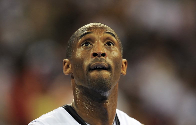 <b>3. Amerykański koszykarz Kobe Bryant - rocznie zarabia 61,9 mln dol.</b>
<br>
<br>
W tym za grę dostaje 27,9 mln dol., a 34 mln zarabia poza boiskiem (na przykład reklamy)