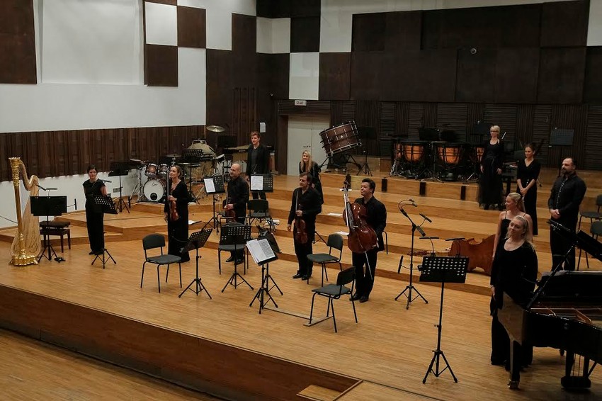 Tamara Krcunović i Vlada Aleksić sa filharmoničarima 