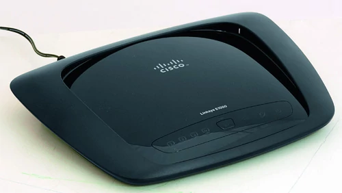 ...są jednak i takie, które nie rzucają się w oczy. Linksys jakiś czas temu zmienił design swych domowych routerów, przez co nieźle wyglądają nawet gdy stoją na widoku