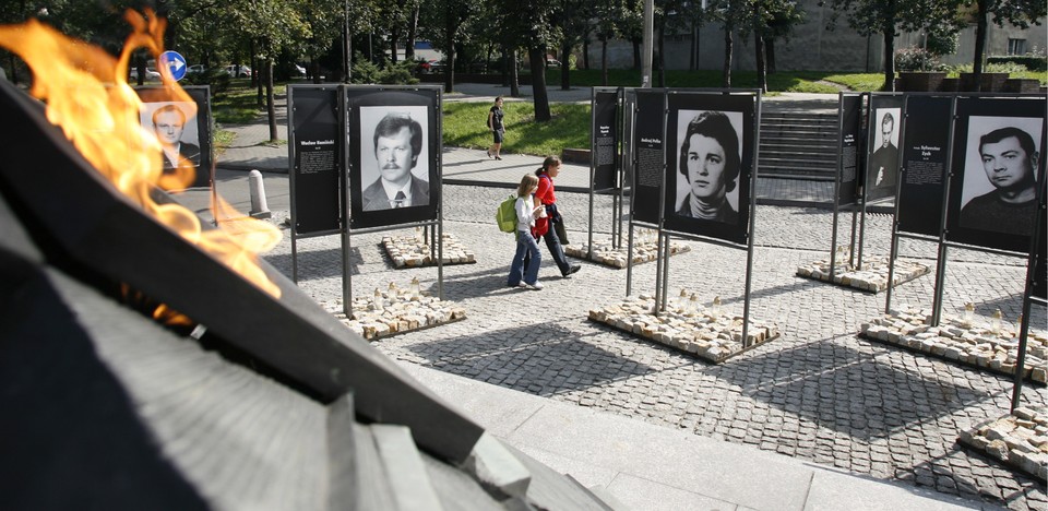 KATOWICE WYSTAWA OFIARY STANU WOJENNEGO