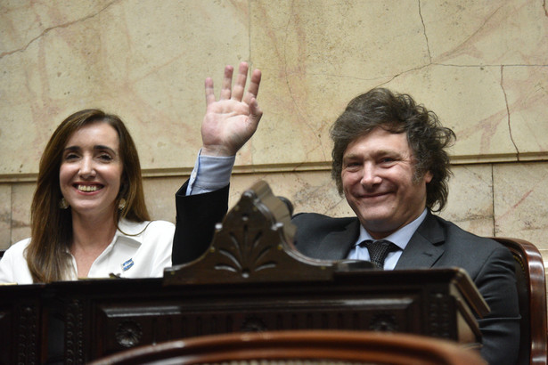 Prezydent Argentyny Javier Milei postanowił o ponad połowę zmniejszyć skład rządu