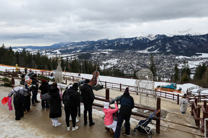 Turyści na Gubałówce, Zakopane 