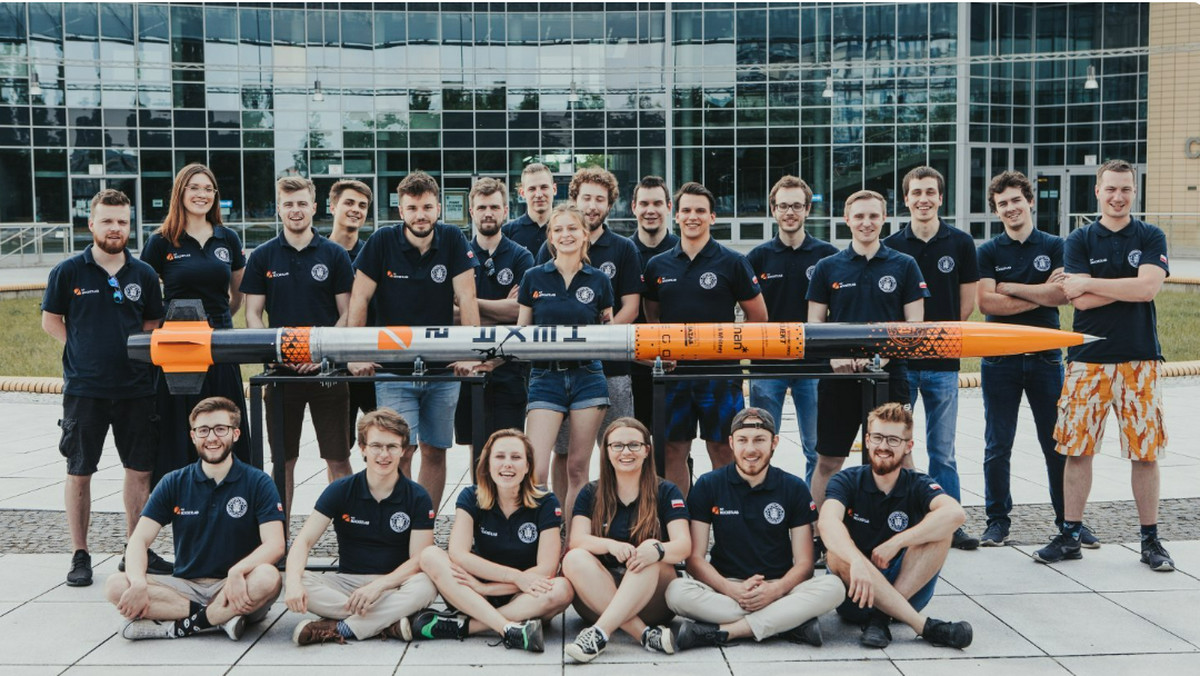 Studenci z Poznania zbudowali rakietę. Pieniądze na konkurs w USA zebrali sami