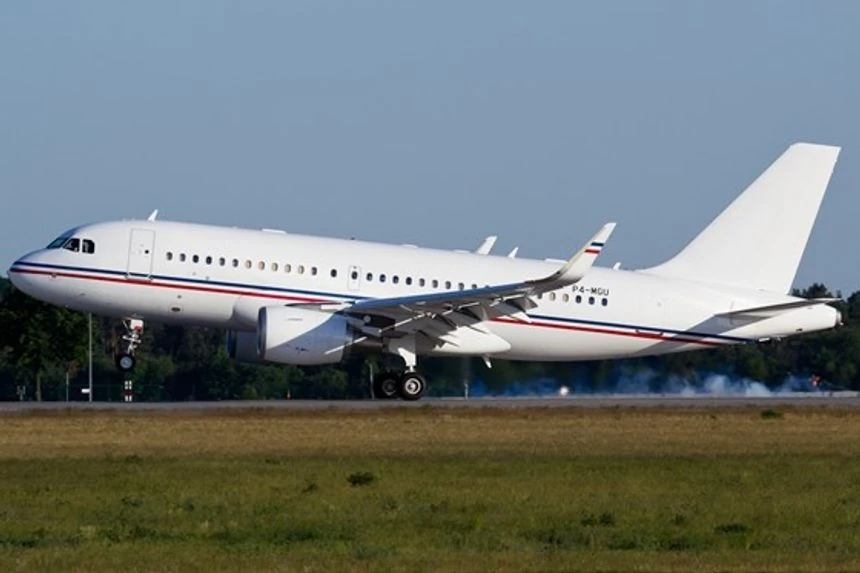 Airbus A319-100, należący do Andrieja Skocha