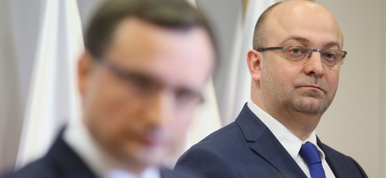 Nie pani Emilia, ale całe komando hejtu. Afera Piebiaka może skutkować brudną wojną wewnątrz PiS