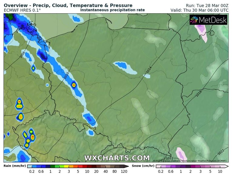 W nocy zbierze się więcej chmur i czasami słabo popada