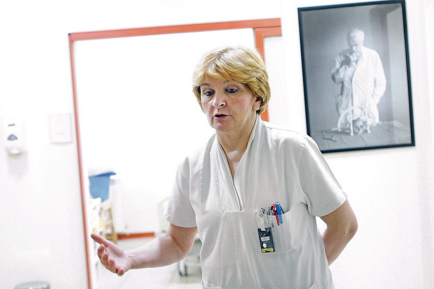 Ja nisam zadržala  fotelju već sam ostala da operišem na neurohirurgiji, na Institutu ne primam platu, ističe dr Danica Grujučić