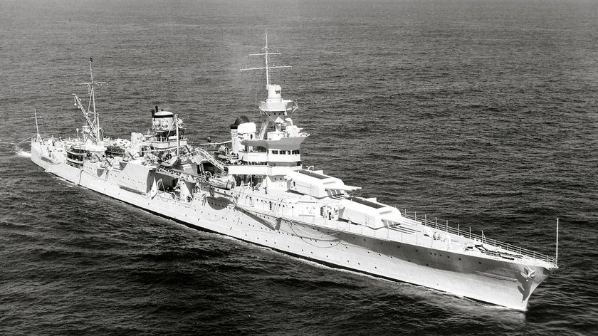 Rocznica storpedowania USS Indianapolis. Załogę pożerały rekiny