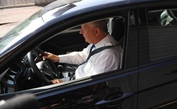 Suski ścigał Sasina pod nosem paparazzi - kto powinien stracić prawo jazdy?