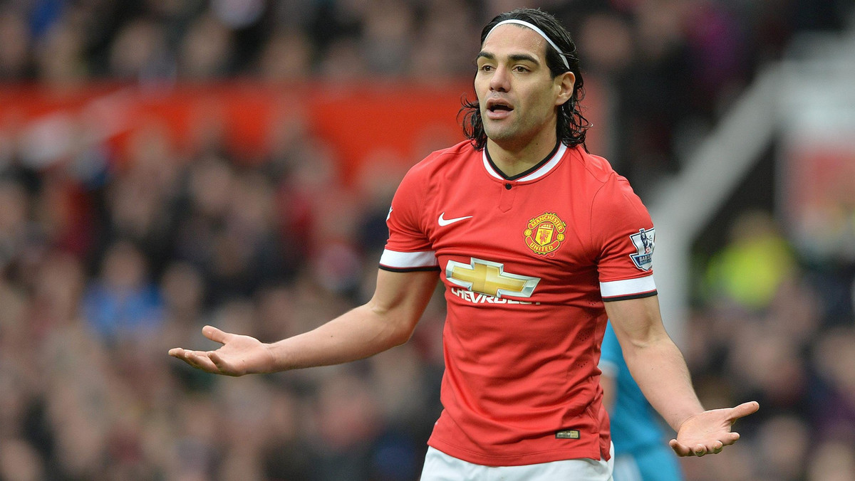 Zeszłoroczna kontuzja jak na razie kompletnie zatrzymała karierę kolumbijskiego napastnika. Radamel Falcao po przejściu z Monaco do Manchesteru United jest cieniem zawodnika z sprzed urazu. Latem 29-latek prawdopodobnie opuści Old Trafford.