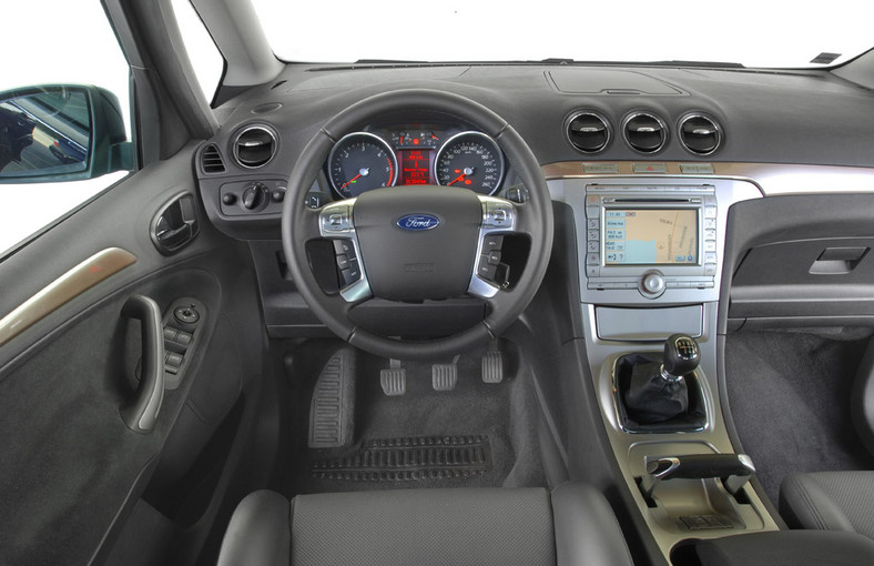 Citroen C4 Grand Picasso kontra Ford S-Max: używane vany nie muszą być nudne