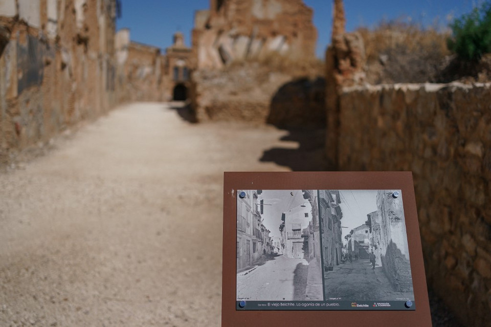 Belchite - miasto widmo - otwarta rana wojny domowej w Hiszpanii