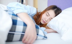 Ile snu potrzebuje nastolatek i dlaczego nie chce spać w nocy?