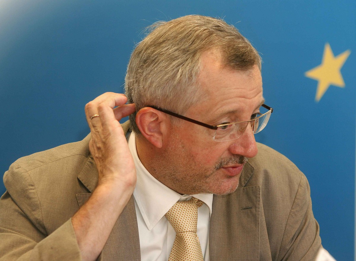 Siwiec: skąd wezmą się pieniądze na ten projekt, a także jaki będzie wpływ kryzysu na strukturę zatrudnienia w naszym kraju?