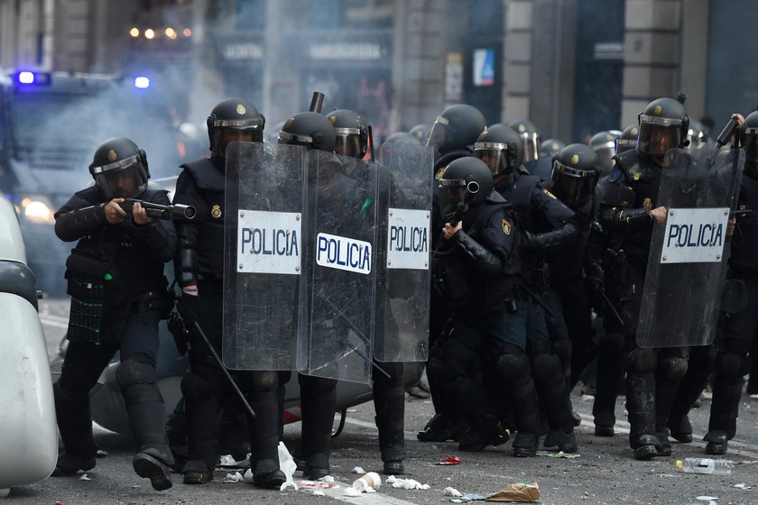 Masowe protesty w Barcelonie. Tysiące osób wyszło na ulice