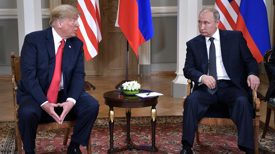 W jaki sposób Putin ograł Trumpa? Jakie miał na niego haki?