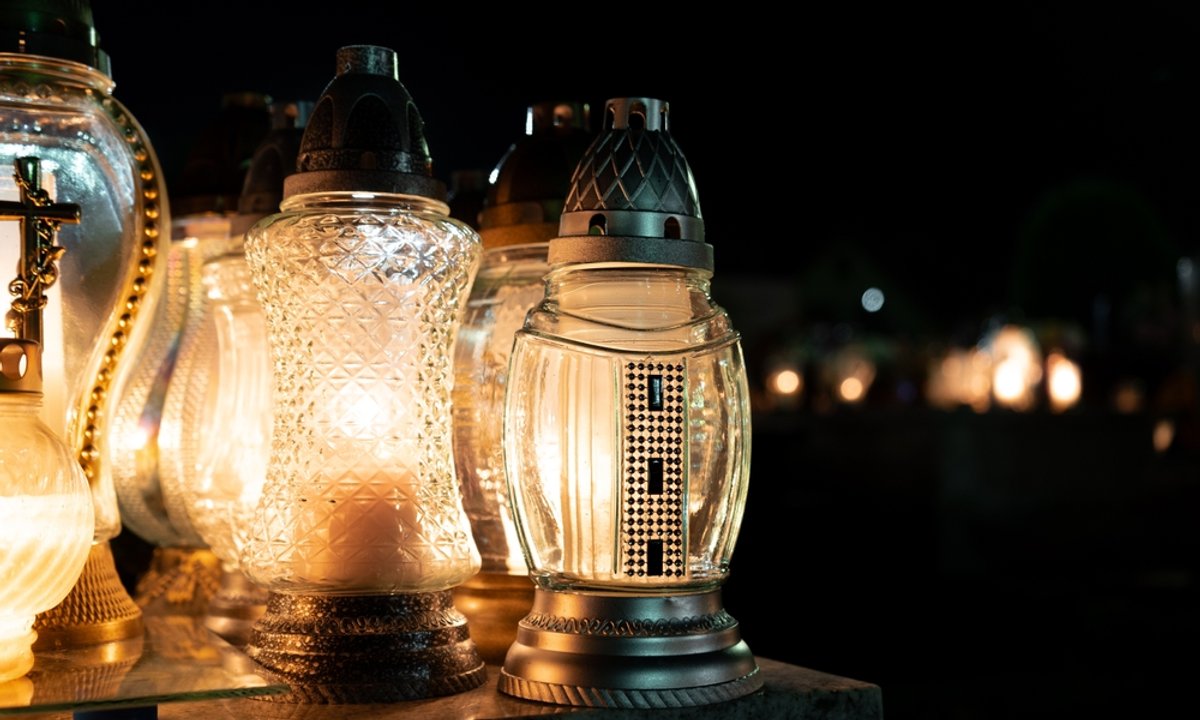 Tyle kosztuje najdroższy znicz. Cena "małego dzieła sztuki" zwala z nóg